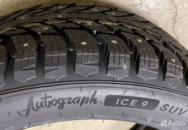 Ikon Tyres Autograph Ice 9 SUV 245/60 R18 109T