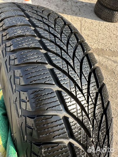 Goodyear UltraGrip 185/65 R15