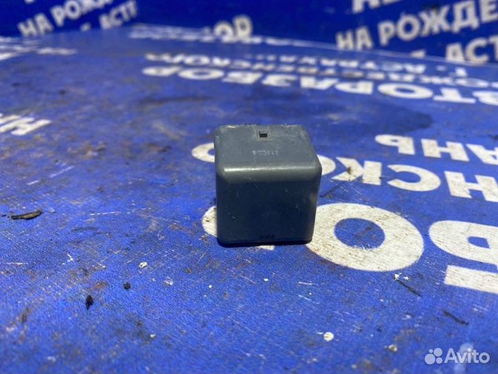 Реле Toyota Rav4 кроссовер 2008