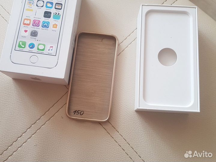 Каробка для айфона 5s и чехол