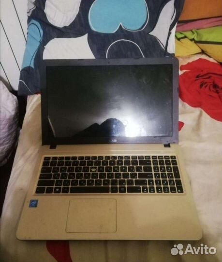 Ноутбук asus