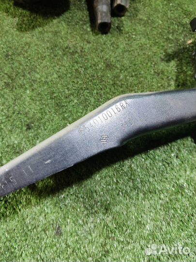 Петля капота левая Renault Megane 3