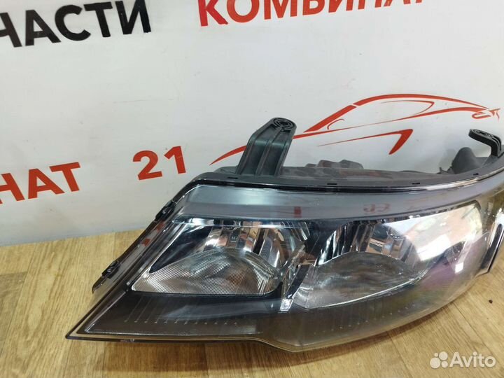 Фара левая Kia Cerato 2 2008-2013
