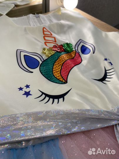 Платье для девочки праздничное новое