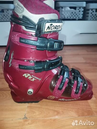 Горные лыжи. Комплект ботинки 40- 42 лыжи 130