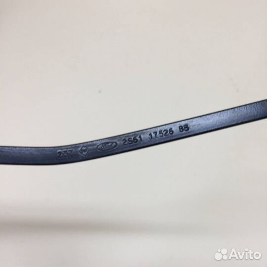 Поводок стеклоочистителя передний правый Ford Fies