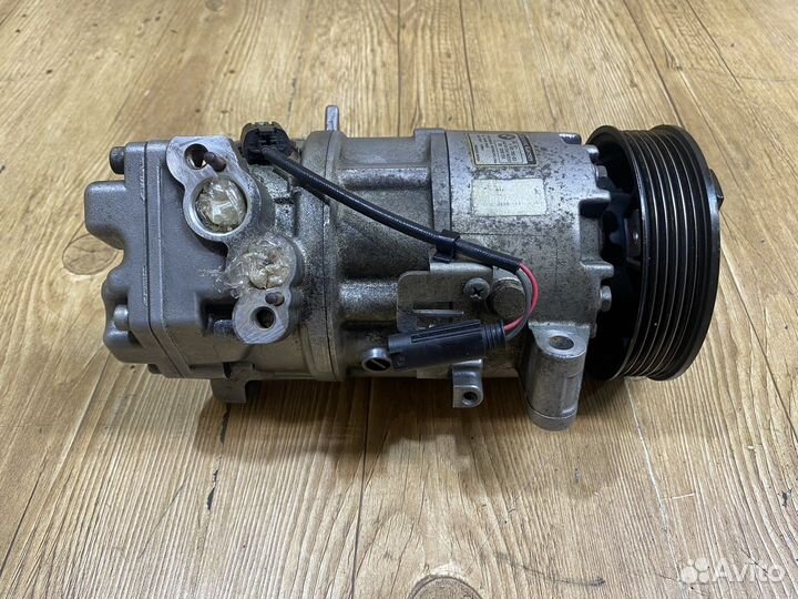 Компрессор кондиционера BMW E90 2005-2013г