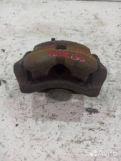 Суппорт передний правый