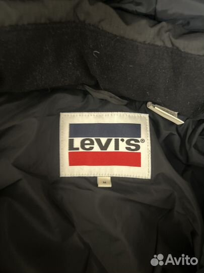 Женский пуховик levis