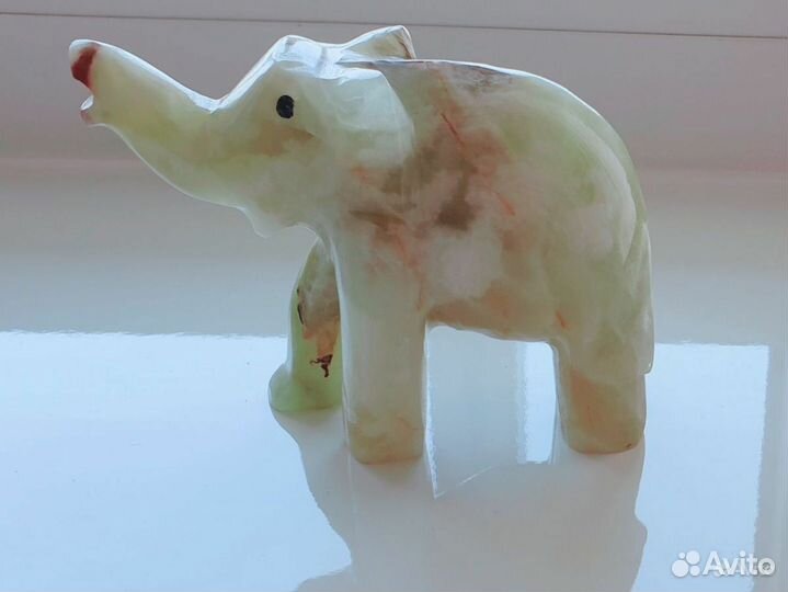 Слон Оникс