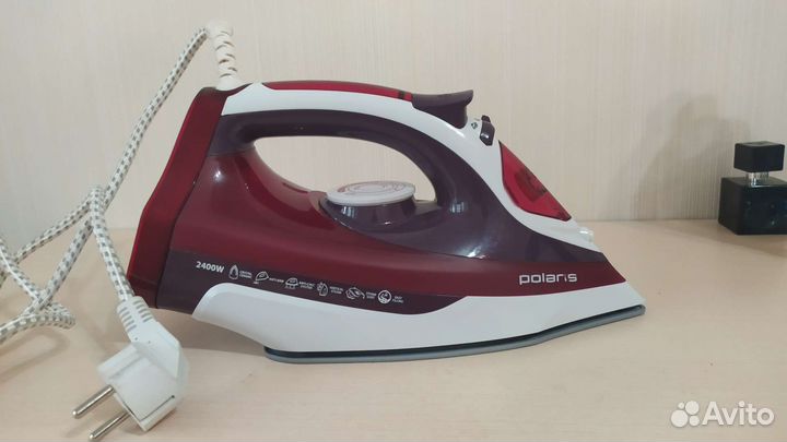 Утюг Polaris