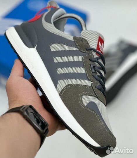 Мужские кроссовки Adidas ZX 700