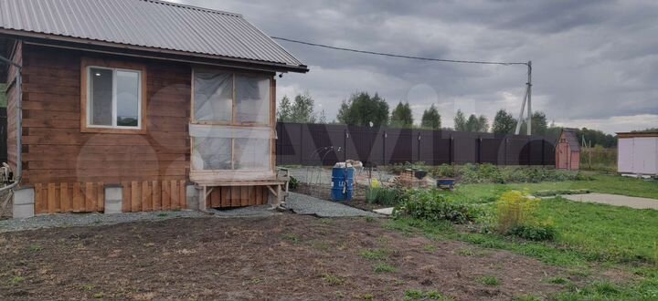 Дом 30 м² на участке 9,5 сот.