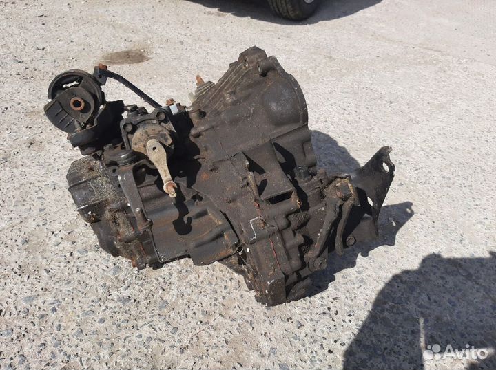 Продам МКПП Toyota Carina E 1998 г. б.у. в хорошем