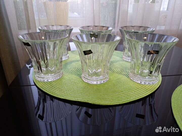 Ваза для цветов, стаканы