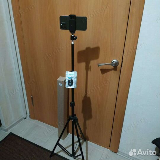 Штатив для телефона/камеры новый + кнопка