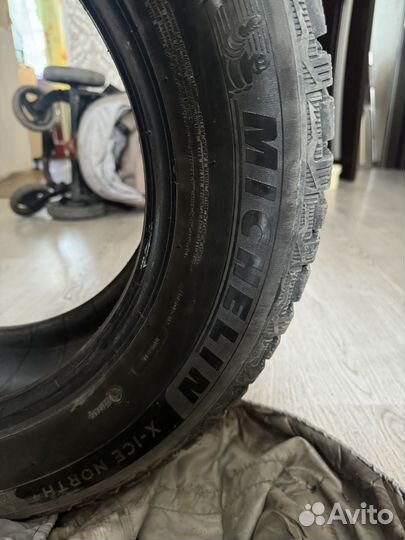 Michelin X-Ice North 4 215/60 R16