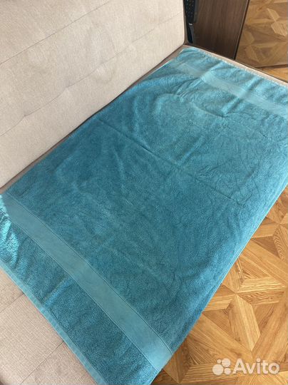 Махровые полотенца бу 3 шт