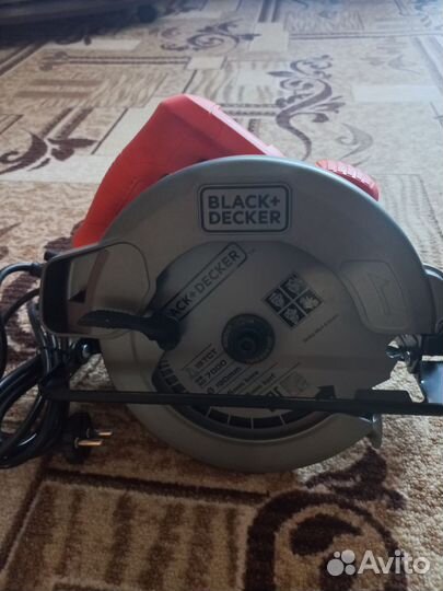 Дисковая пила Blak Decker Новая