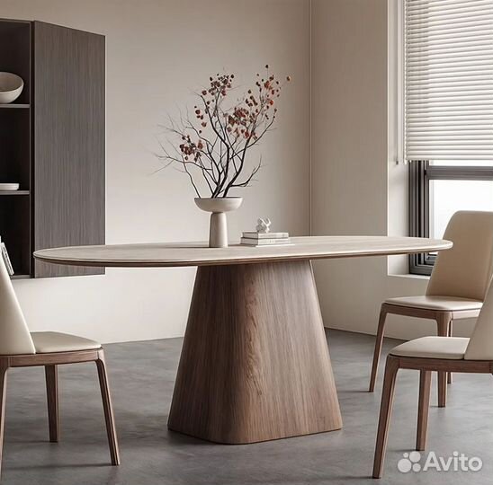 Стол обеденный