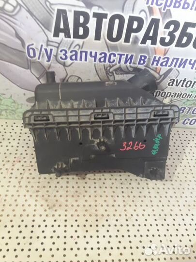 Корпус воздушного фильтра Dodge Caliber