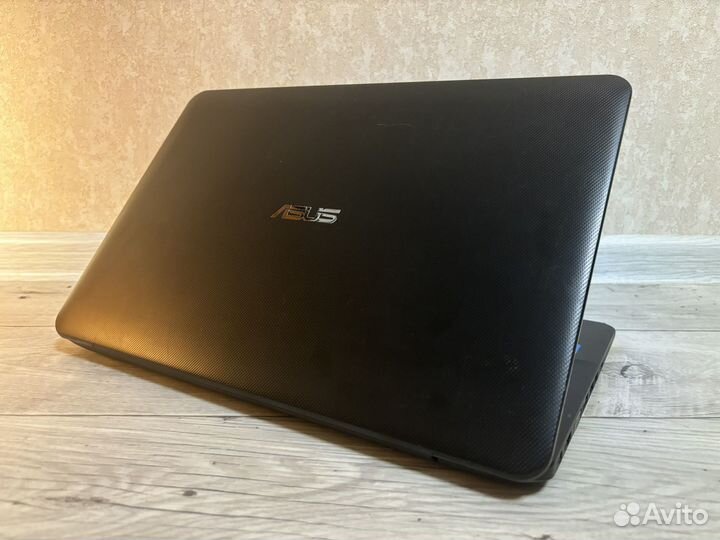 Asus i3+GeForce 920M+8GB+SSD240