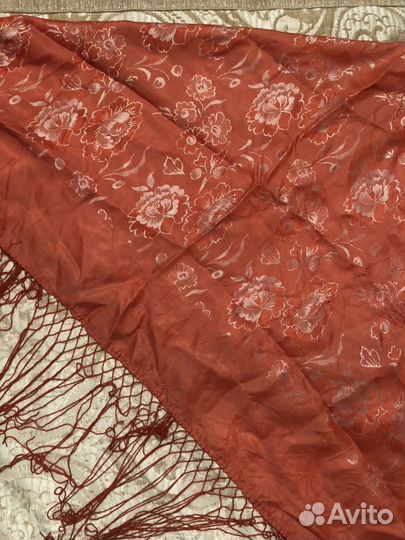 Старинный платок из сундука