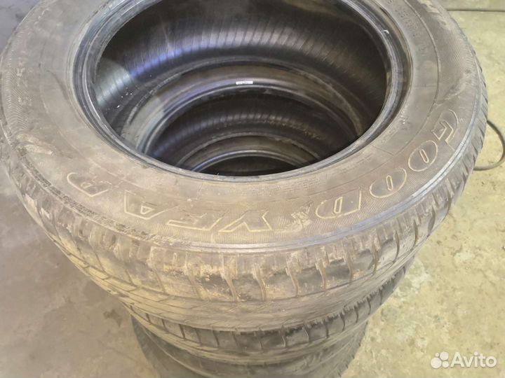 Goodyear Wrangler AT 255/60 R18 101Q