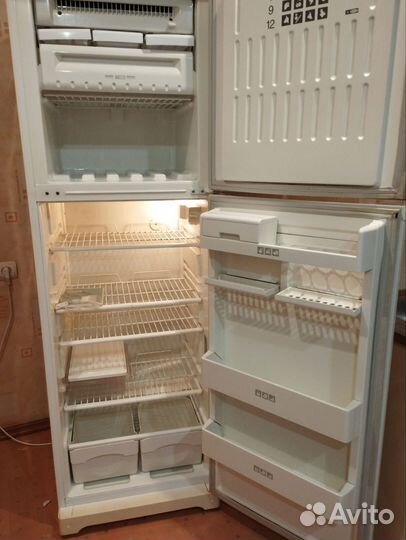 Холодильник Stinol-110L с компрессором Matsushita