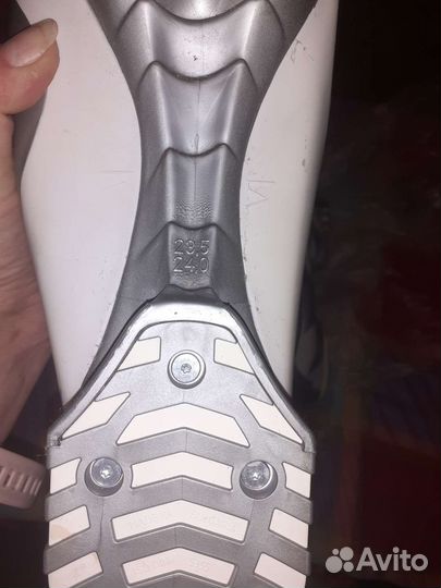 Горнолыжные ботинки atomic23,5-24,0 (на36размер)