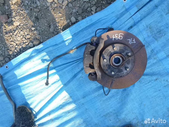 Ступица передняя левая Nissan X-Trail NT30 2003