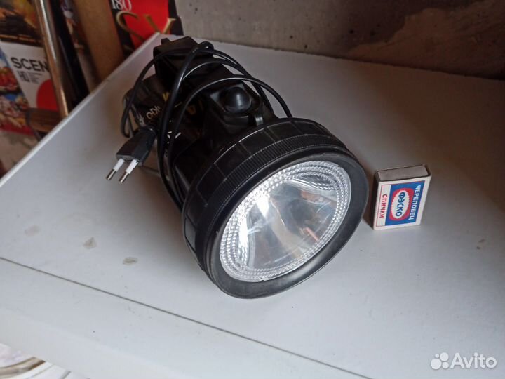 Фонарь аккумуляторный