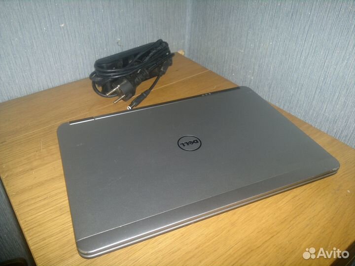 Dell Latitude E7240 / i5-4210U / SSD 256 / 6Gb RAM