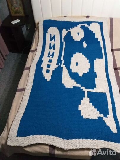 Вязаный плед, подушки и чехлы на подушки