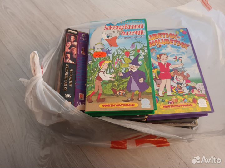 Видеокассеты