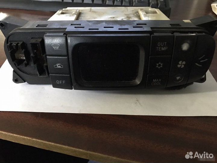 Блок климата Mitsubishi Carisma