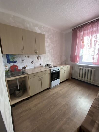 2-к. квартира, 52 м², 3/9 эт.
