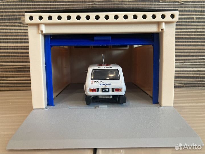 Модель автомобиля Нива Париж Дакар