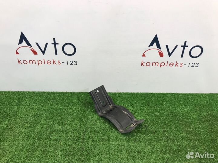 Кронштейн бампера задний Audi Tt 8J BUB 2007