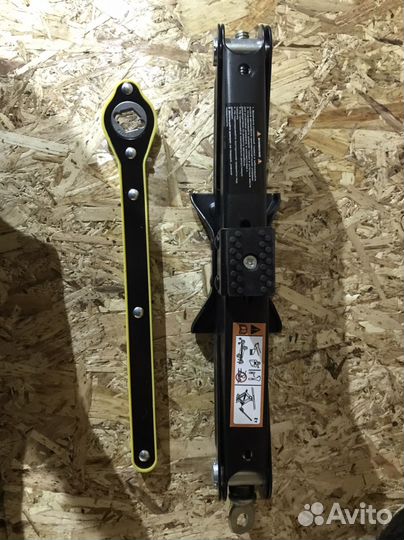 Домкрат ромбический 2 т