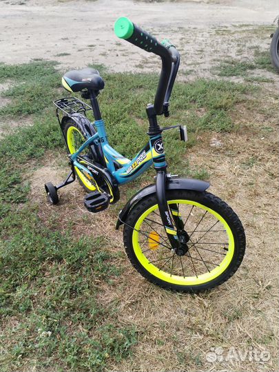 Детский велосипед 16