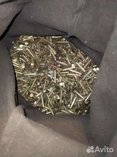 Клёпки для коньков латунные