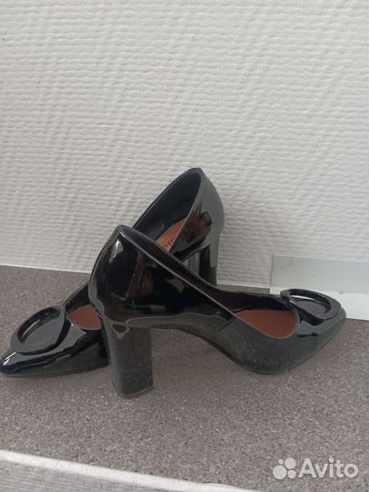 Женские туфли