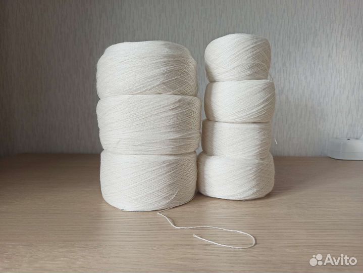 Пряжа белая тонкая шерсть