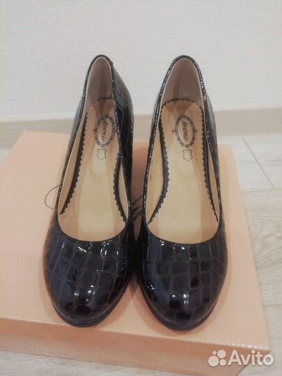Туфли новые 39