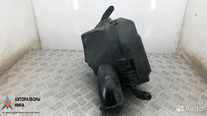 Корпус воздушного фильтра Cadillac STS рест. 2008