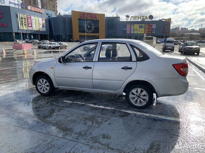 LADA Granta 1.6 МТ, 2013, 185 000 км