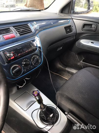 Mitsubishi Lancer 1.6 МТ, 2005, 214 500 км