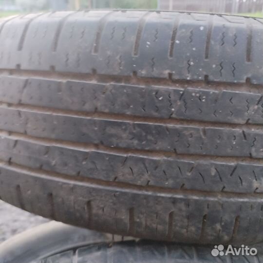 Continental ContiCrossContact LX 215/65 R16