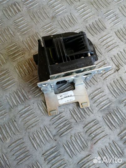 Крепление полки левое Bmw X3 F25 N47D20C 2013